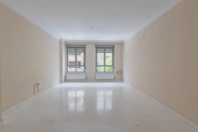 2 makuuhuone Asunto myytävänä paikassa Centro - Sagrario, Granada kaupunki mukana 
autotalli - 545 000 € (Ref: 9867236)