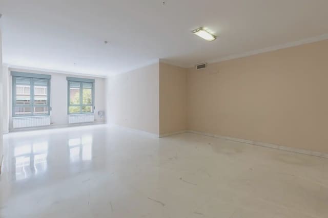 2 makuuhuone Asunto myytävänä paikassa Centro - Sagrario, Granada kaupunki mukana 
autotalli - 545 000 € (Ref: 9867236)