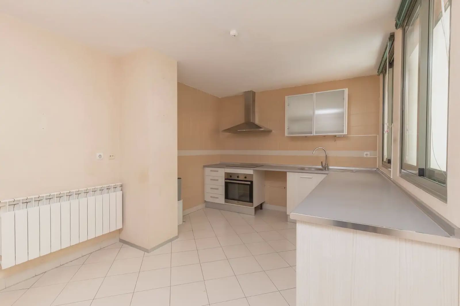 2 sypialnia Mieszkanie na sprzedaż w Miasto Grenada z garażem - 545 000 € (Ref: 9867236)