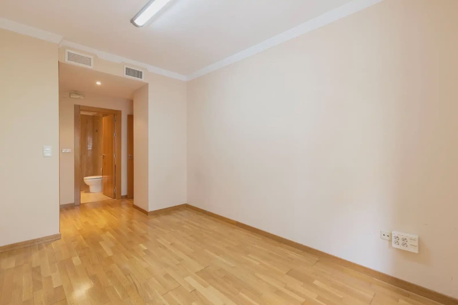 2 sypialnia Mieszkanie na sprzedaż w Miasto Grenada z garażem - 545 000 € (Ref: 9867236)