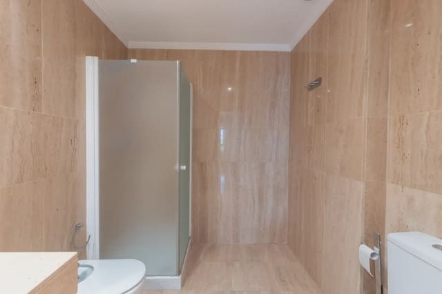 2 makuuhuone Asunto myytävänä paikassa Centro - Sagrario, Granada kaupunki mukana 
autotalli - 545 000 € (Ref: 9867236)