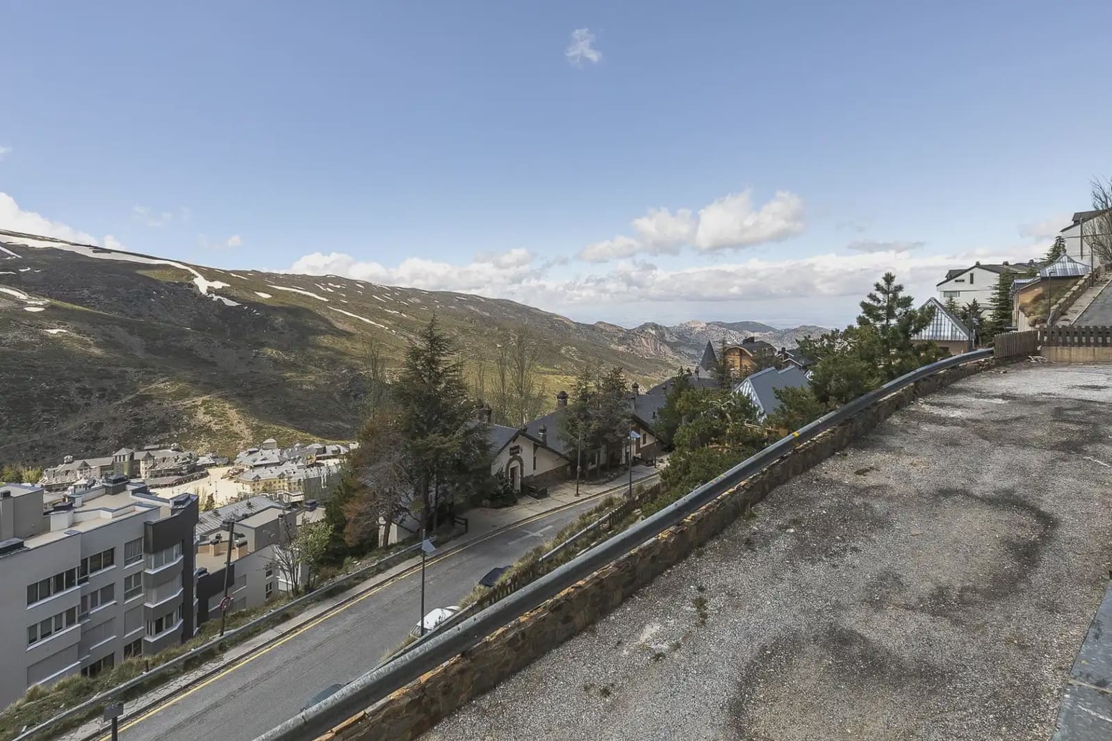 3 bedroom Apartment for sale in Sierra Nevada with garage - € 519,000 (Ref: 9867237)