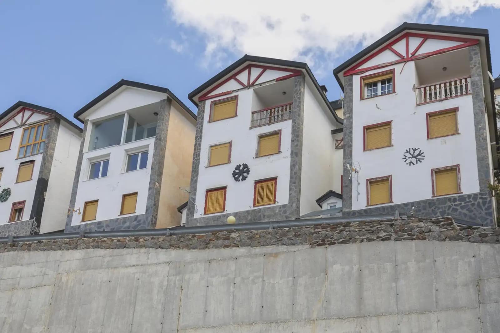 3 bedroom Apartment for sale in Sierra Nevada with garage - € 519,000 (Ref: 9867237)
