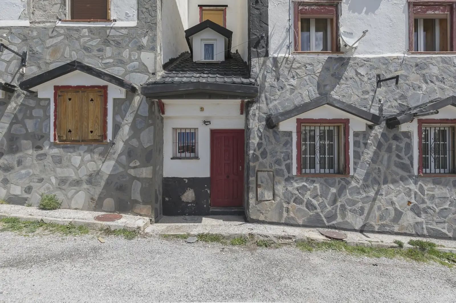3 bedroom Apartment for sale in Sierra Nevada with garage - € 519,000 (Ref: 9867237)