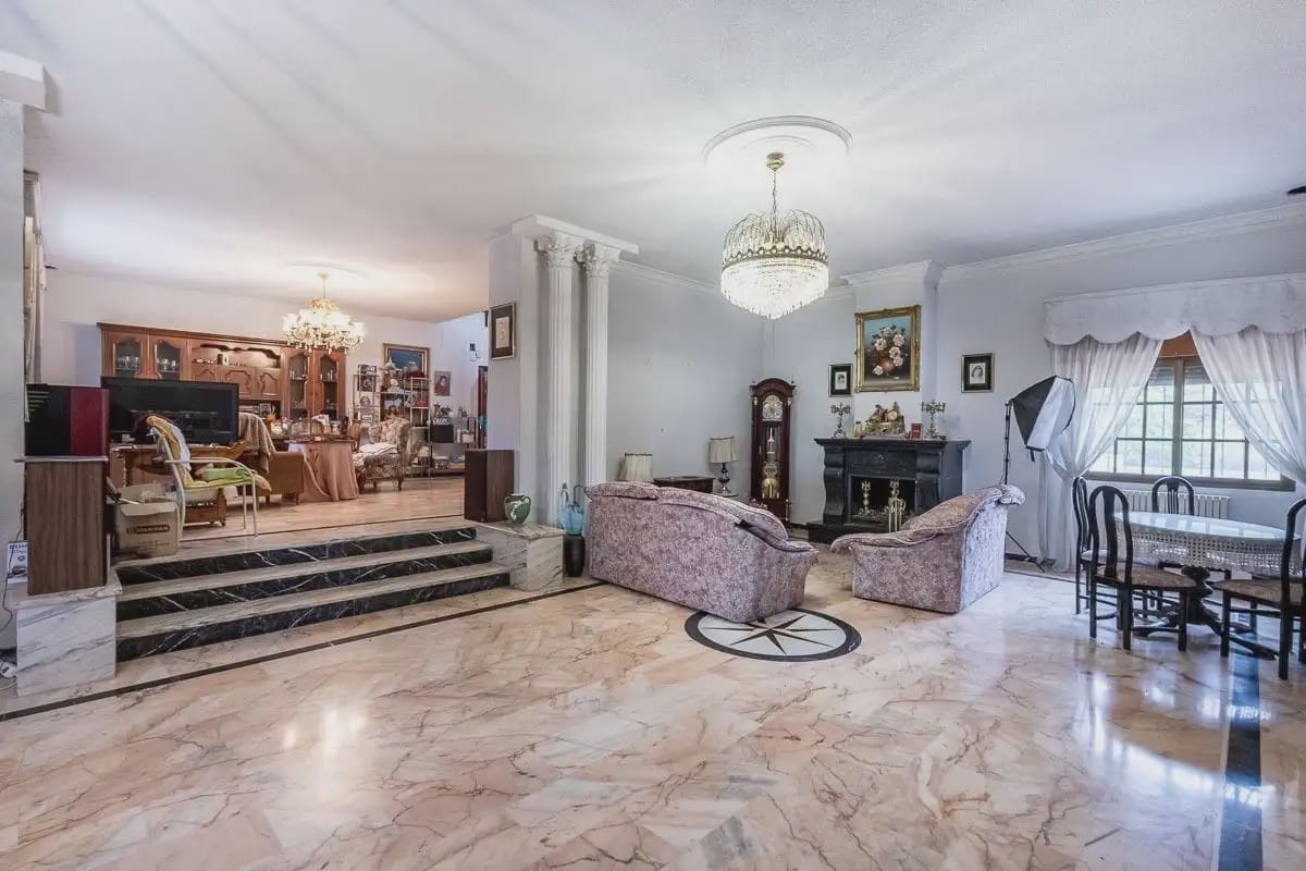 6 Zimmer Villa zu verkaufen in Monachil mit Garage - 450.000 € (Ref: 9867238)