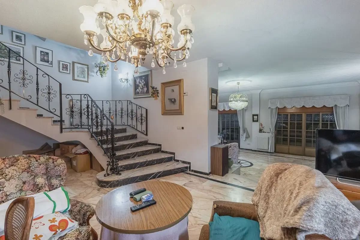 6 Zimmer Villa zu verkaufen in Monachil mit Garage - 450.000 € (Ref: 9867238)