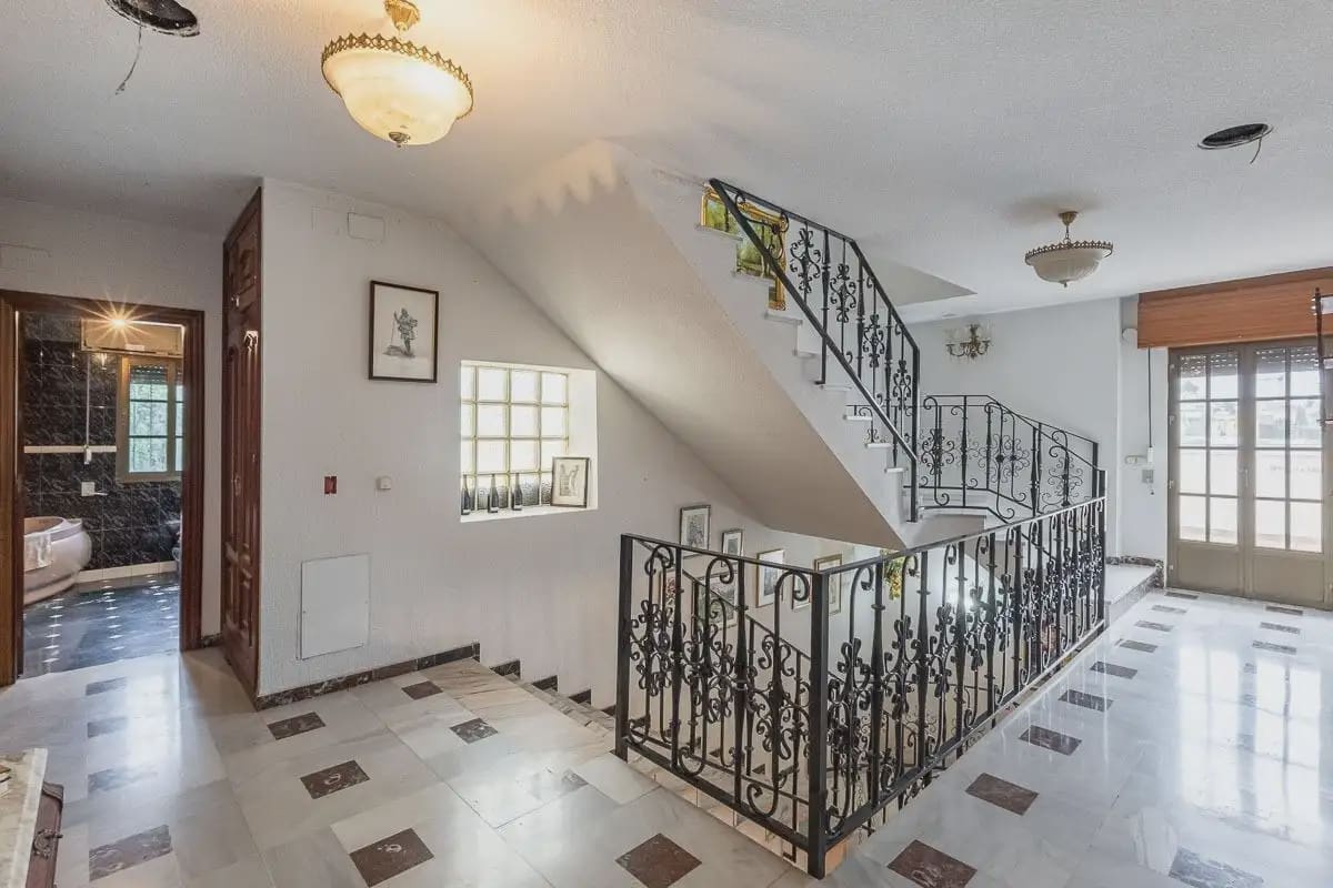 6 Zimmer Villa zu verkaufen in Monachil mit Garage - 450.000 € (Ref: 9867238)