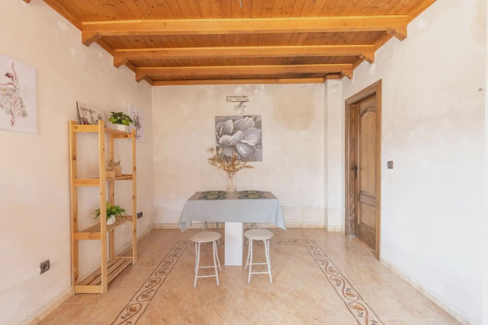 4 bedroom Villa for sale in Illora with garage - € 149,900 (Ref: 9867242)