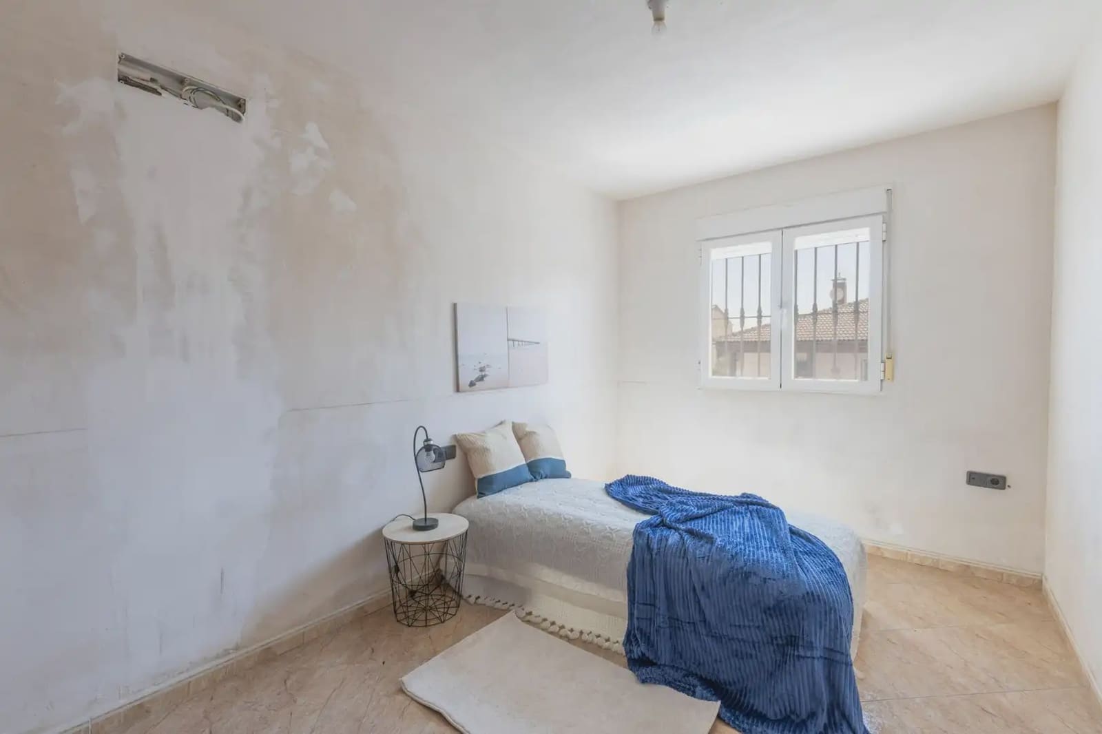 4 bedroom Villa for sale in Illora with garage - € 149,900 (Ref: 9867242)