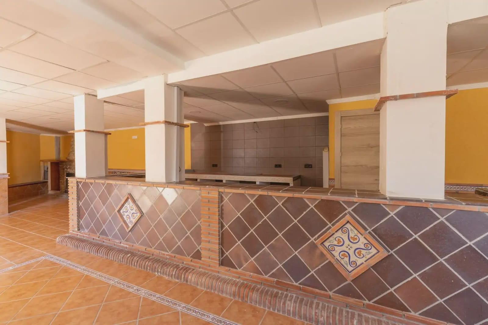4 bedroom Villa for sale in Illora with garage - € 149,900 (Ref: 9867242)