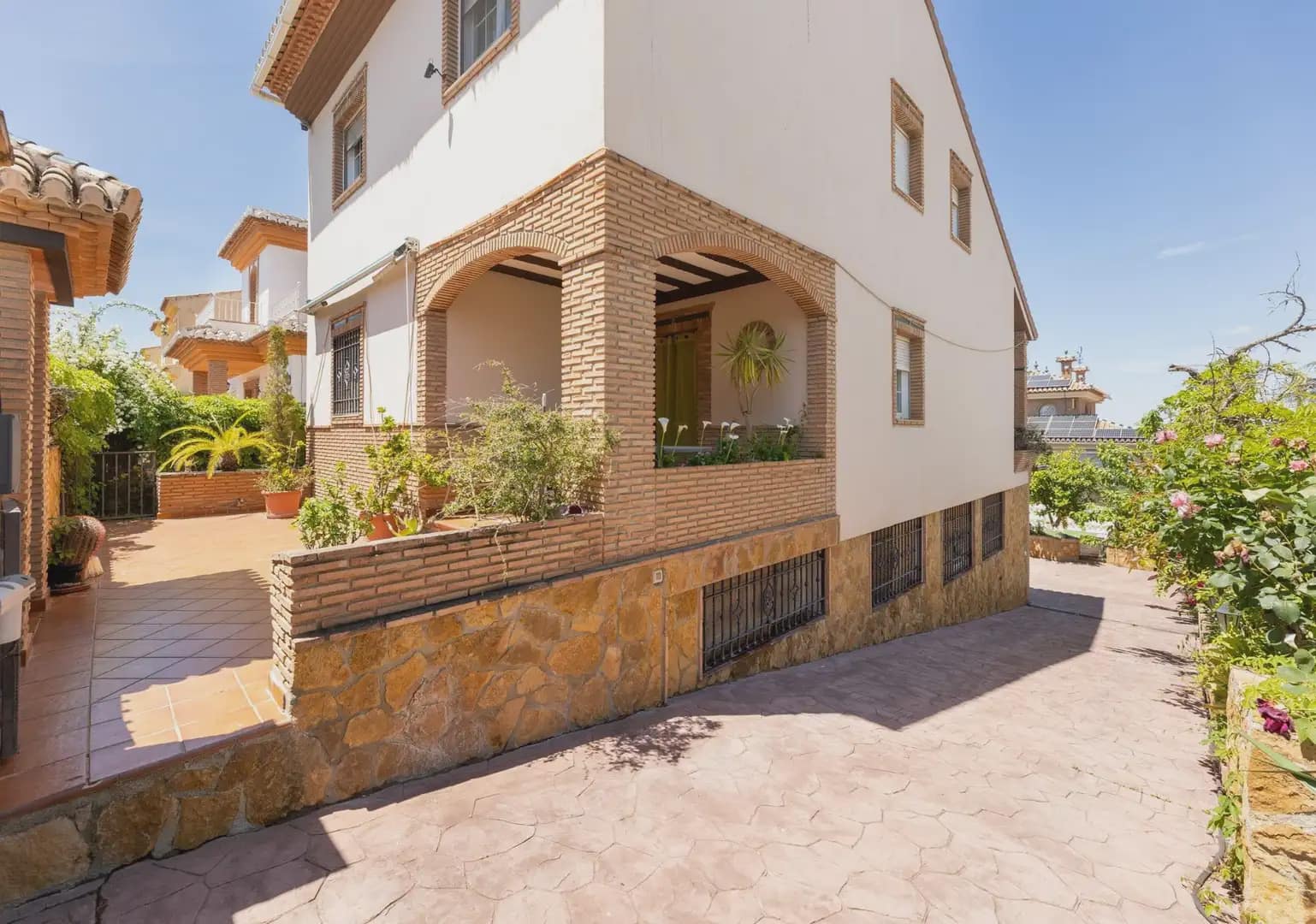 4 Zimmer Villa zu verkaufen in Monachil mit Pool Garage - 376.000 € (Ref: 9867243)