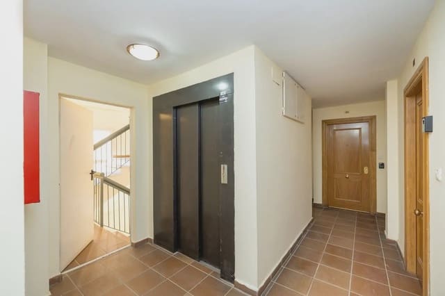 1 slaapkamer Studio te koop in Sierra Nevada, Monachil met garage - € 120.000 (Ref: 9868935)