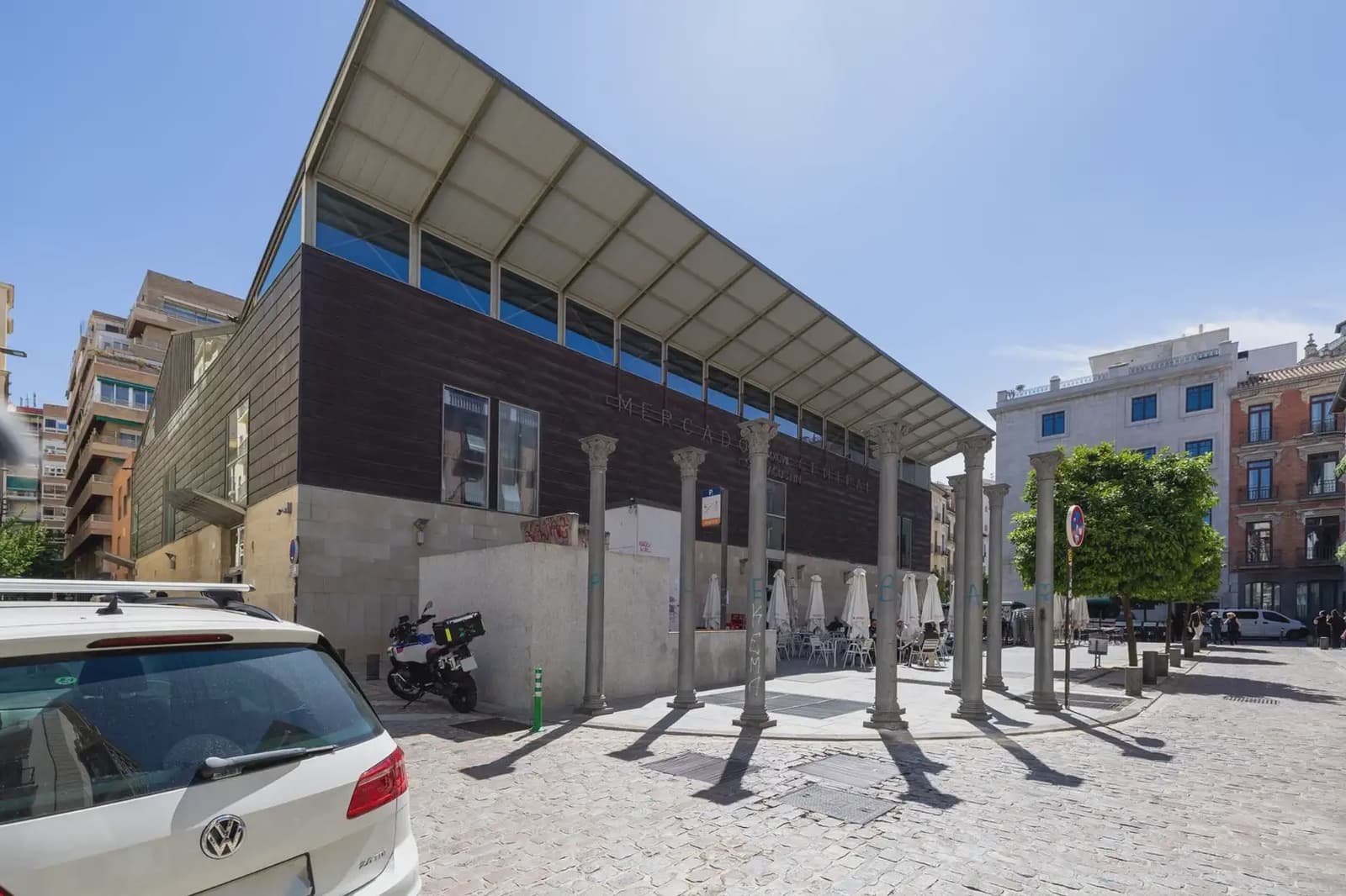 Kommersiell til salgs i Granada by - € 298 000 (Ref: 9871998)