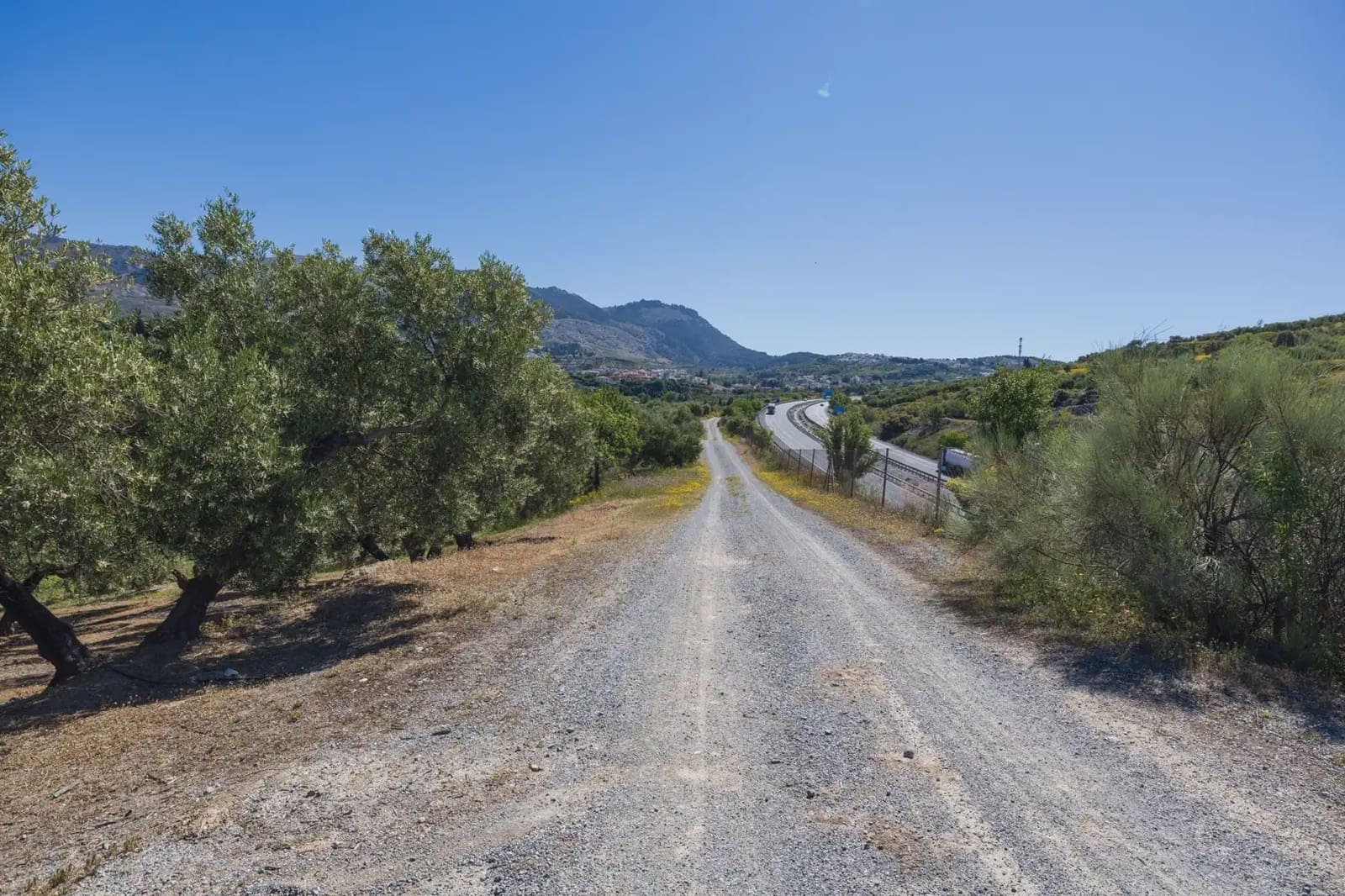 Finca/Herregård til salgs i Alfacar - € 35 000 (Ref: 9871999)
