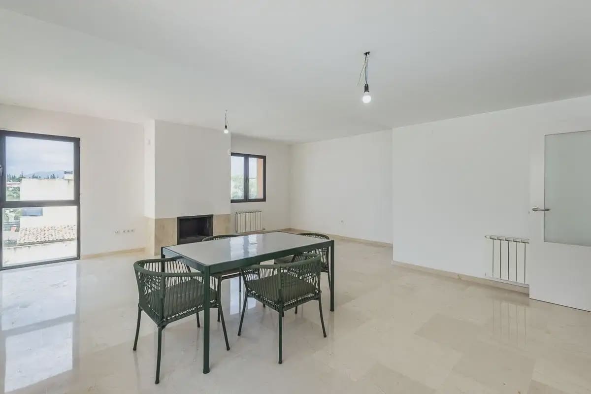 3 sovrum Radhus till salu i Albolote med pool garage - 380 000 € (Ref: 9872857)