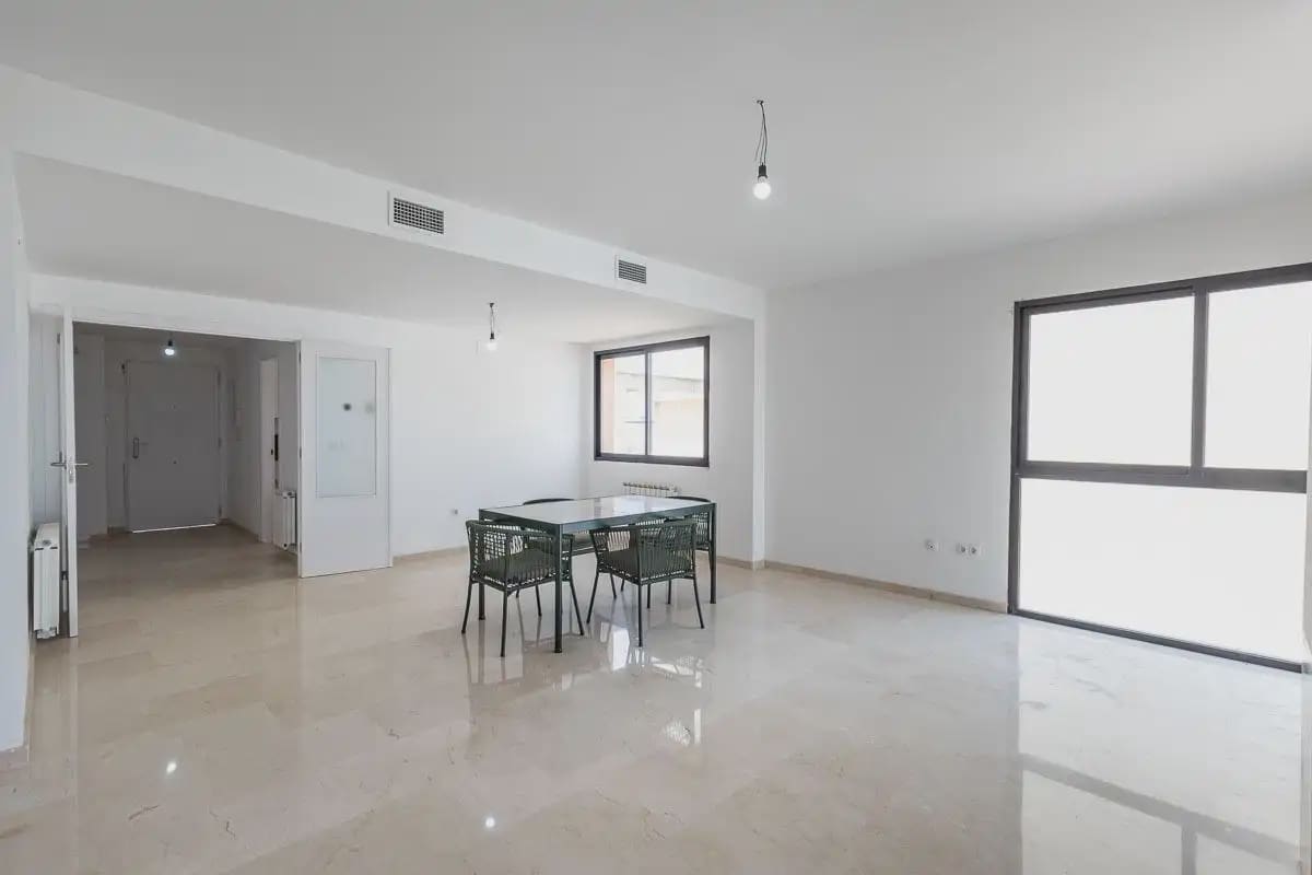 3 sovrum Radhus till salu i Albolote med pool garage - 380 000 € (Ref: 9872857)