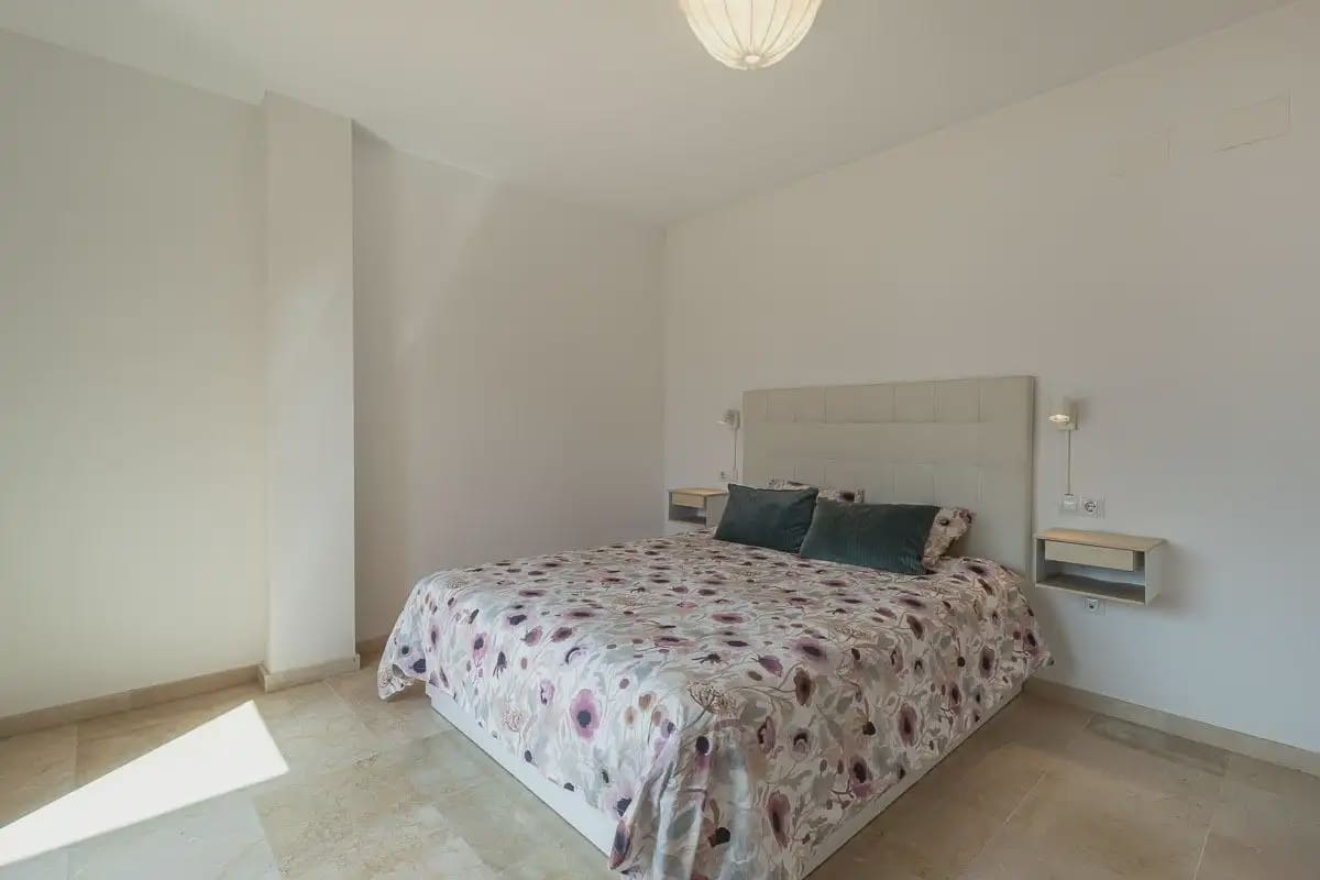 3 sovrum Radhus till salu i Albolote med pool garage - 380 000 € (Ref: 9872857)