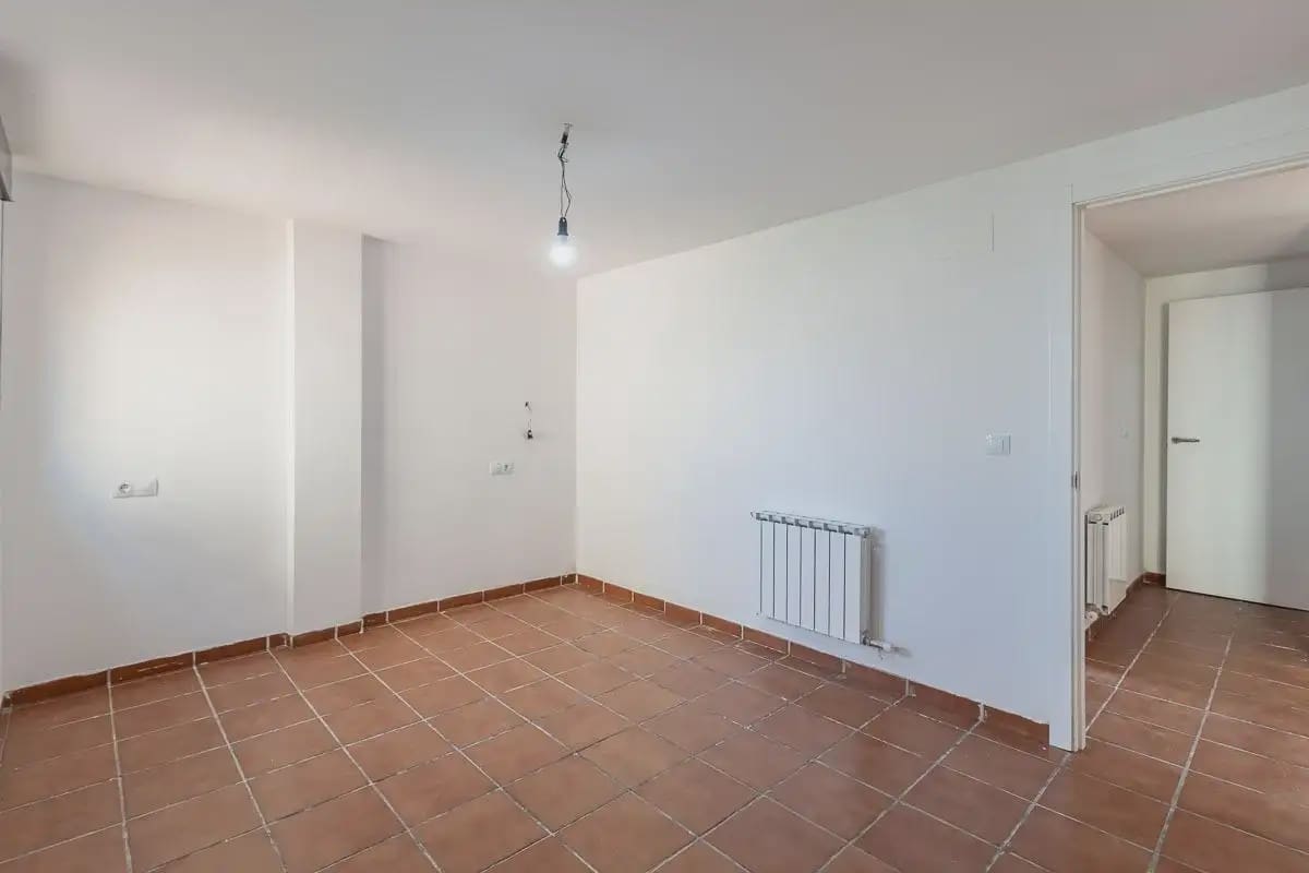 3 sovrum Radhus till salu i Albolote med pool garage - 380 000 € (Ref: 9872857)