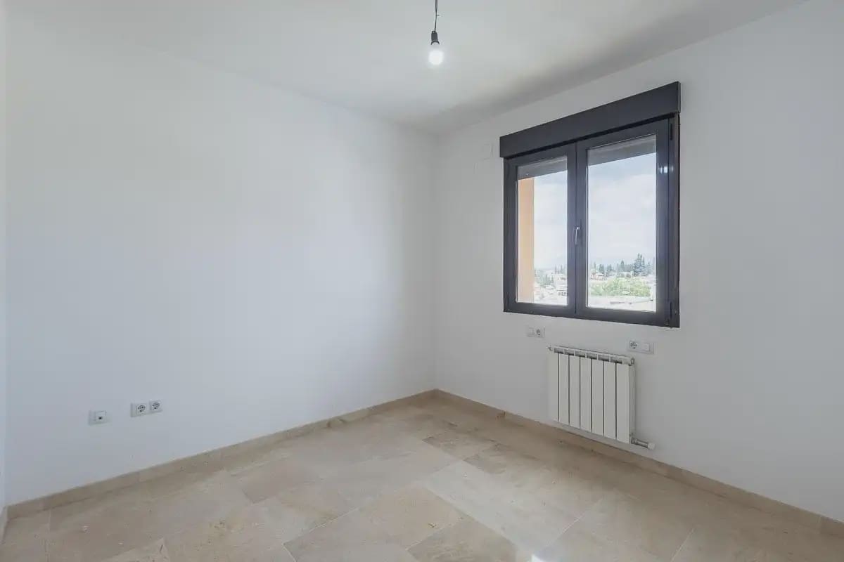 3 sovrum Radhus till salu i Albolote med pool garage - 380 000 € (Ref: 9872857)