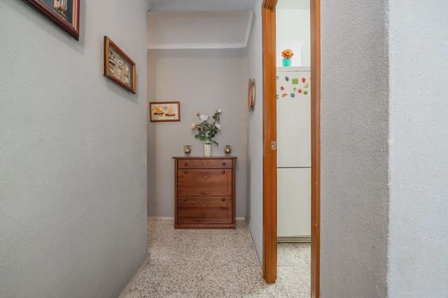 3 slaapkamer Flat te koop in Torre del Mar, Vélez-Málaga - € 240.000 (Ref: 9873993)