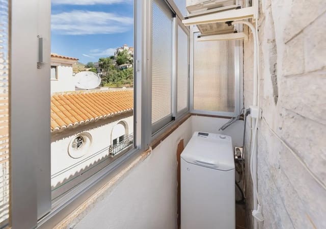2 bedroom Flat for sale in Cenes de la Vega with garage - € 163,000 (Ref: 9873994)