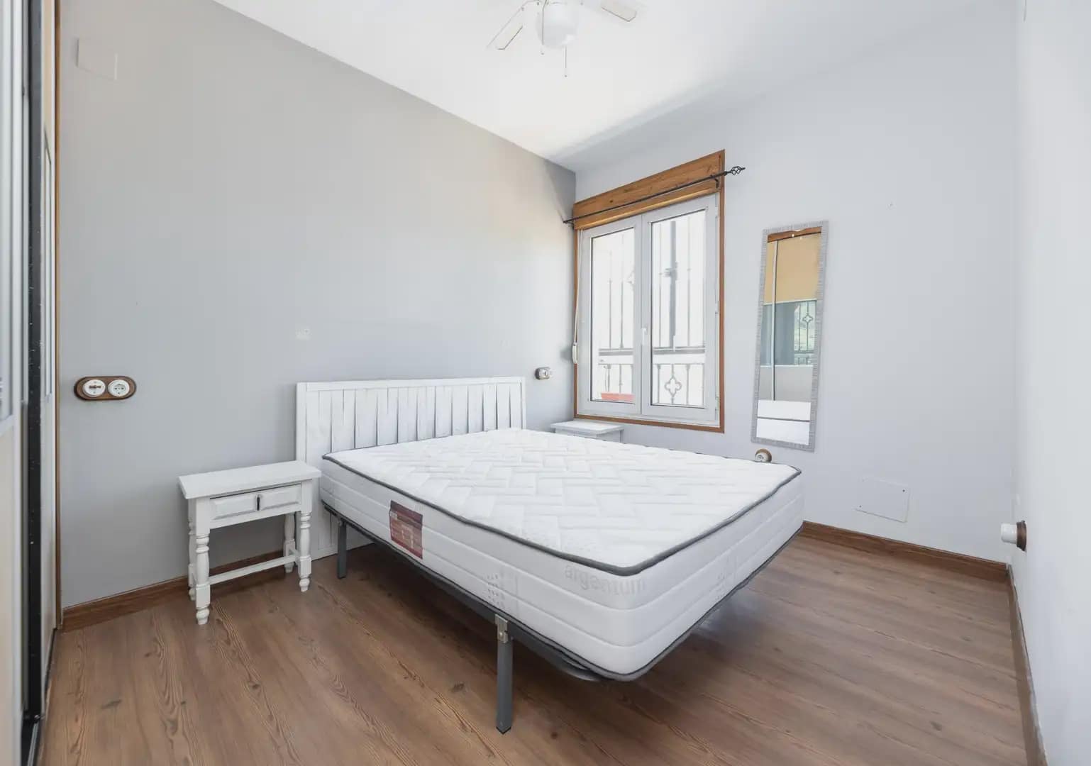 2 bedroom Flat for sale in Cenes de la Vega with garage - € 163,000 (Ref: 9873994)