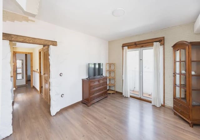 2 bedroom Flat for sale in Cenes de la Vega with garage - € 163,000 (Ref: 9873994)
