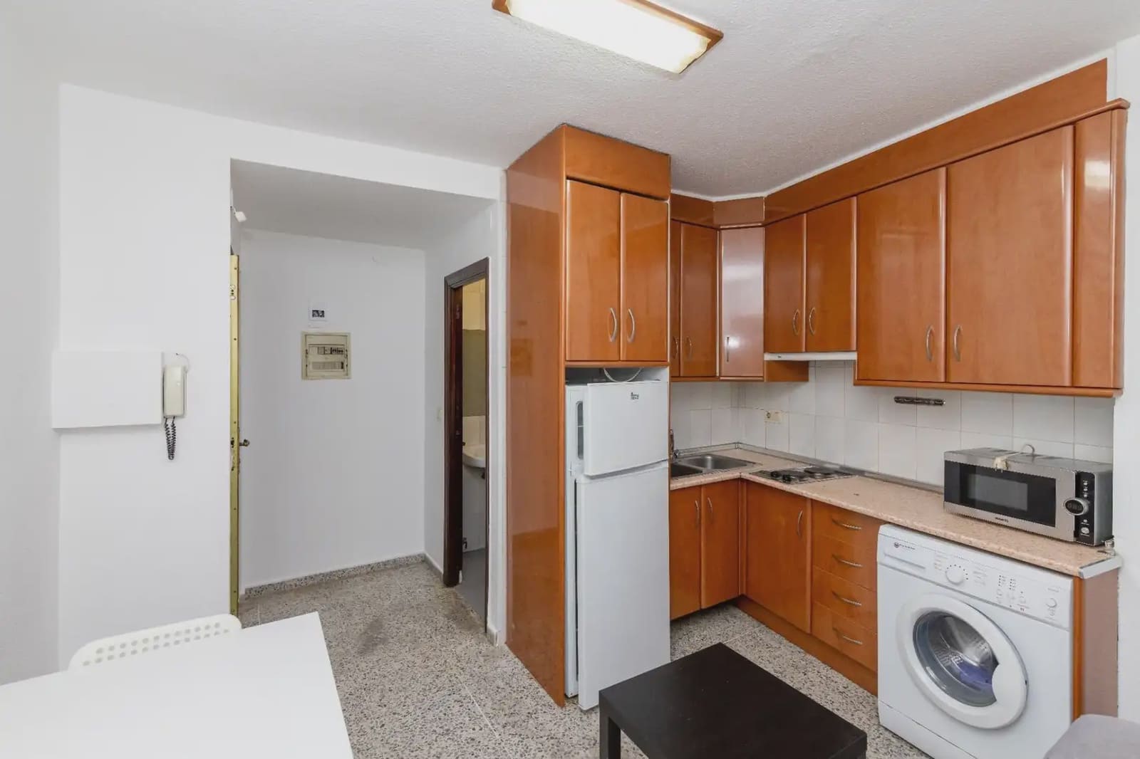 1 bedroom Flat for rent in Granada city - € 420 (Ref: 9874379)
