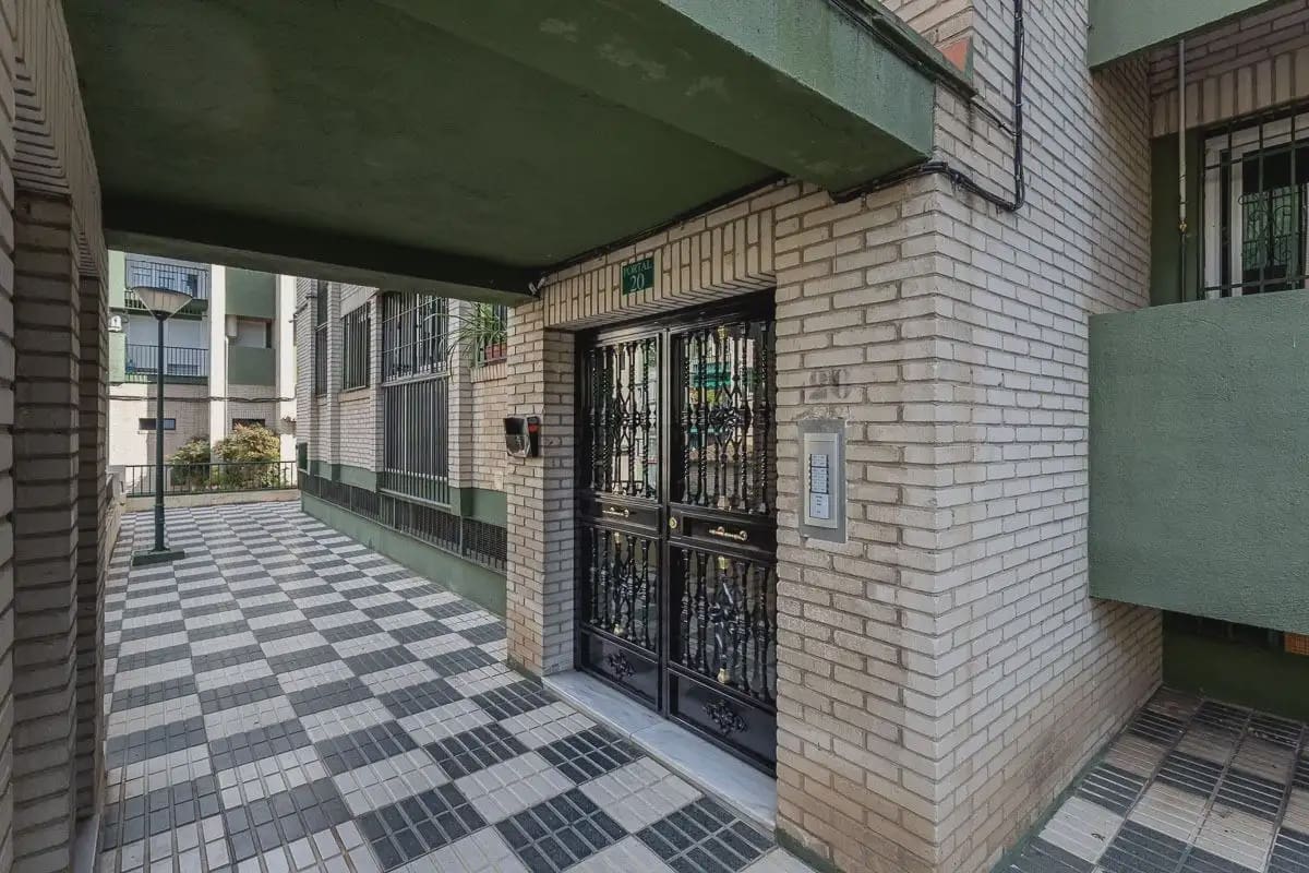 3 chambre Appartement à vendre à Grenade ville avec garage - 115 000 € (Ref: 9875565)