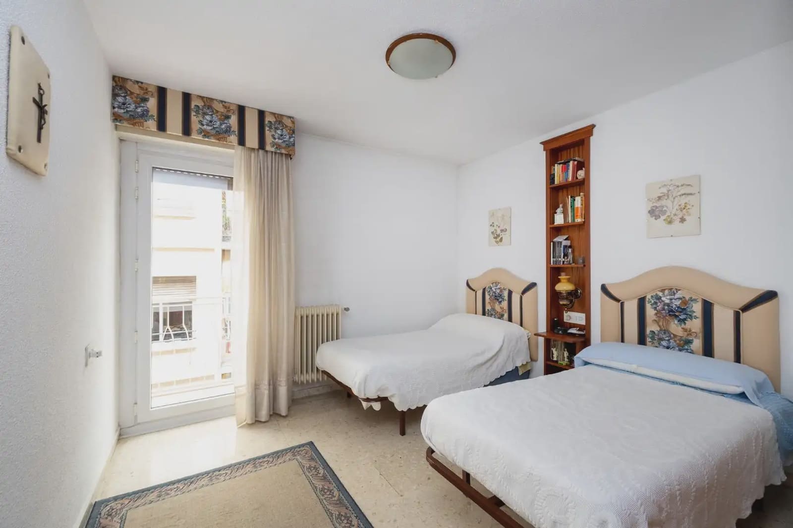 Piso de 4 habitaciones en Granada ciudad en venta - 360.000 € (Ref: 9875567)