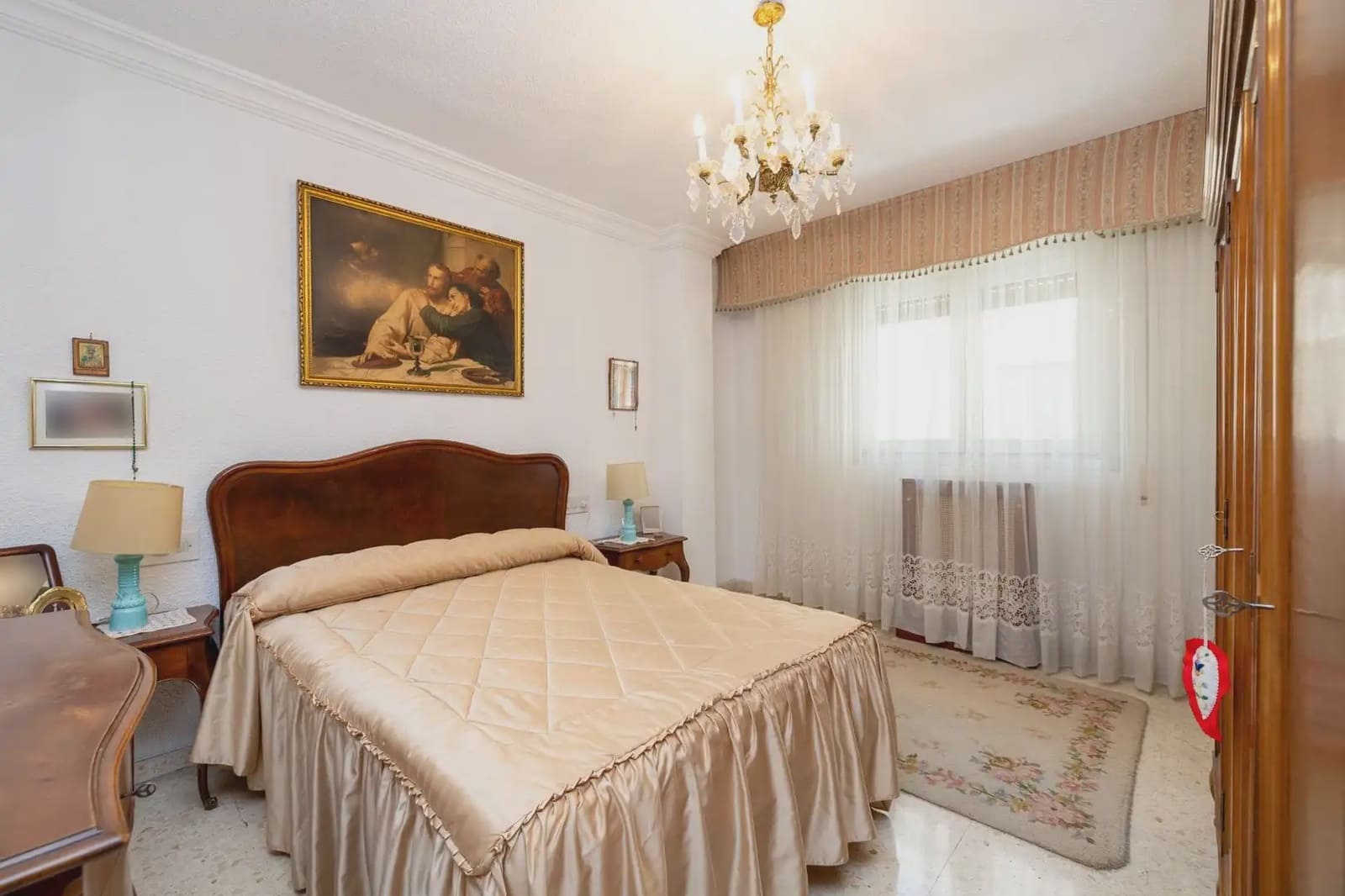 Piso de 4 habitaciones en Granada ciudad en venta - 360.000 € (Ref: 9875567)
