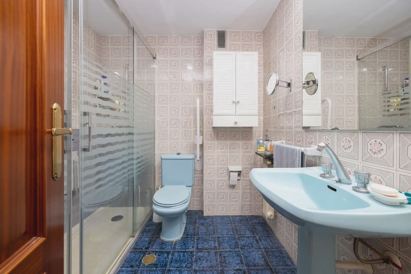 Piso de 4 habitaciones en Granada ciudad en venta - 360.000 € (Ref: 9875567)
