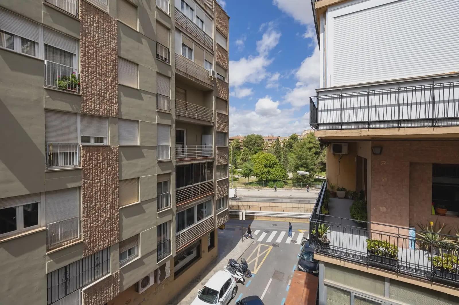 Piso de 4 habitaciones en Granada ciudad en venta - 360.000 € (Ref: 9875567)