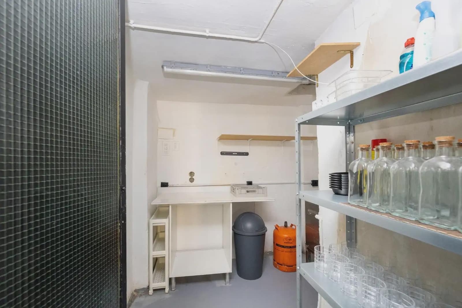 Kommersiell till salu i Granada stad - 60 000 € (Ref: 9877226)