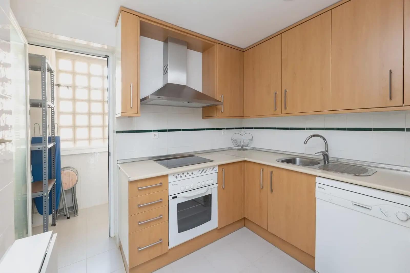 2 slaapkamer Flat te koop in Motril met garage - € 280.000 (Ref: 9877545)