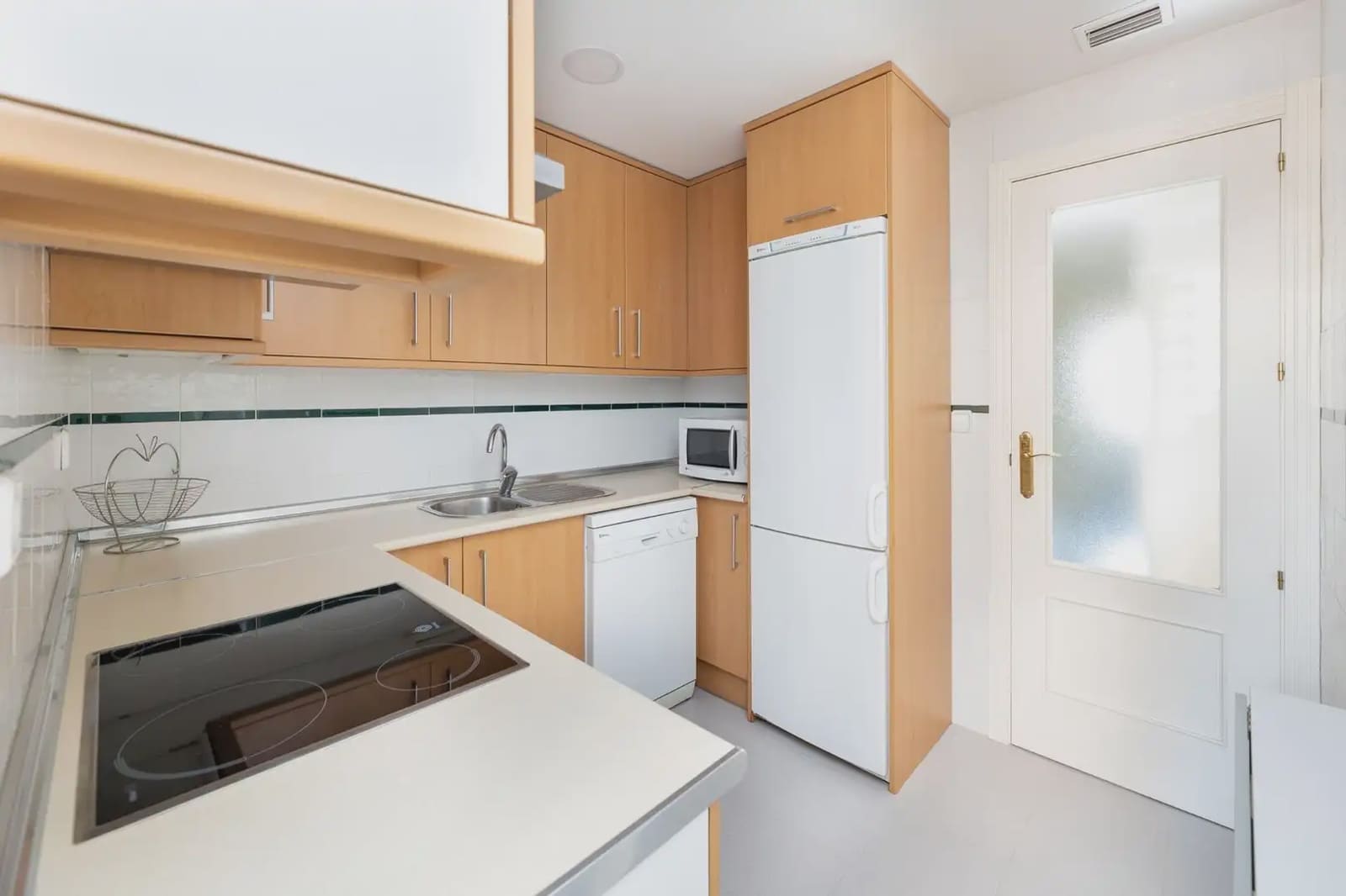 2 slaapkamer Flat te koop in Motril met garage - € 280.000 (Ref: 9877545)