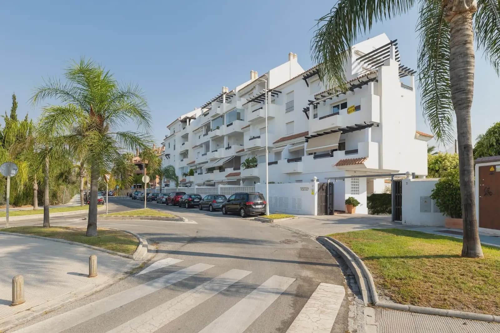 2 slaapkamer Flat te koop in Motril met garage - € 280.000 (Ref: 9877545)