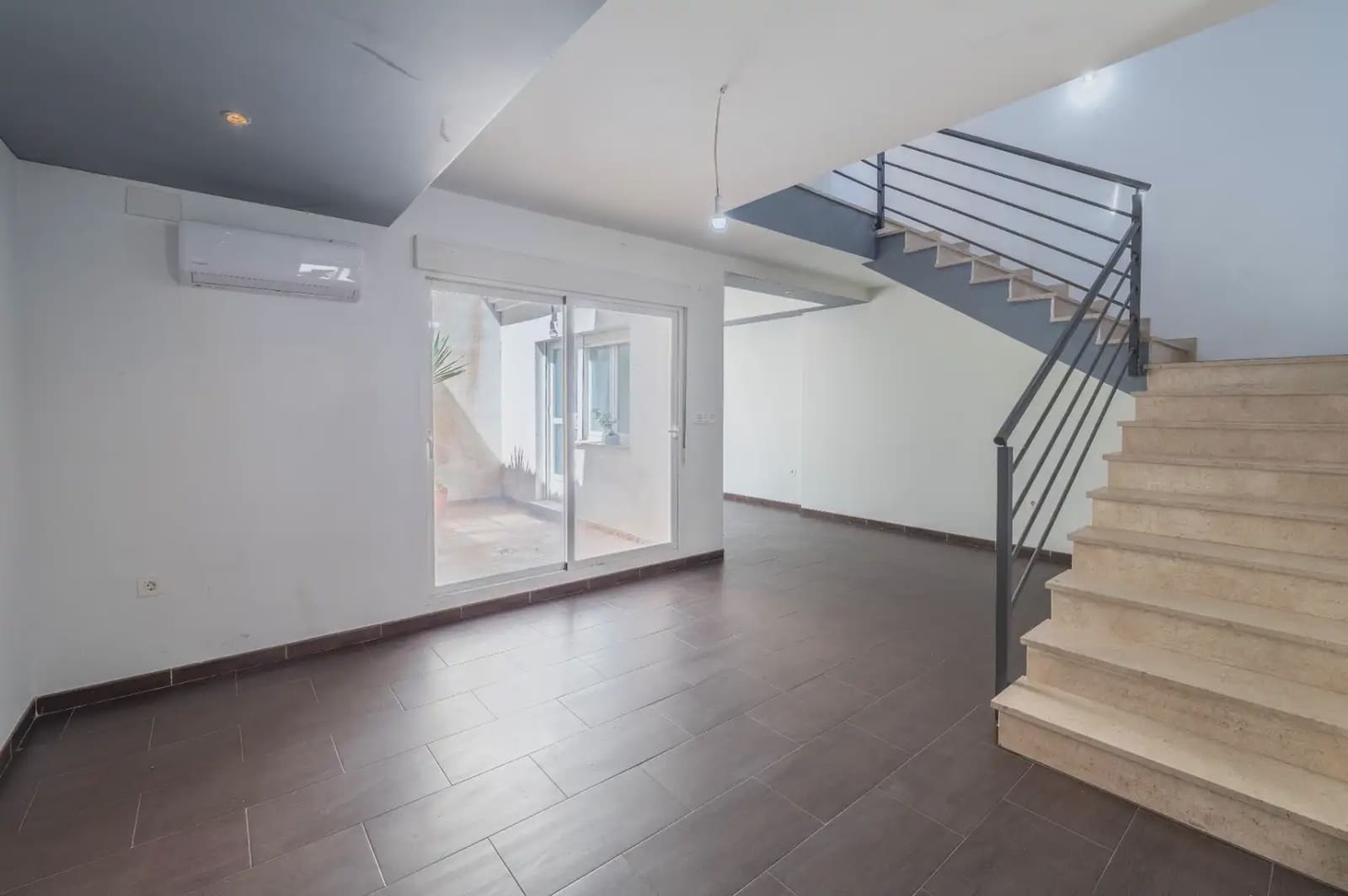 3 quarto Casa em Banda para venda em Peligros com garagem - 259 900 € (Ref: 9877547)