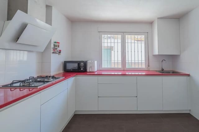 3 quarto Casa em Banda para venda em Peligros com garagem - 259 900 € (Ref: 9877547)