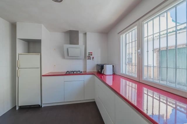 3 quarto Casa em Banda para venda em Peligros com garagem - 259 900 € (Ref: 9877547)