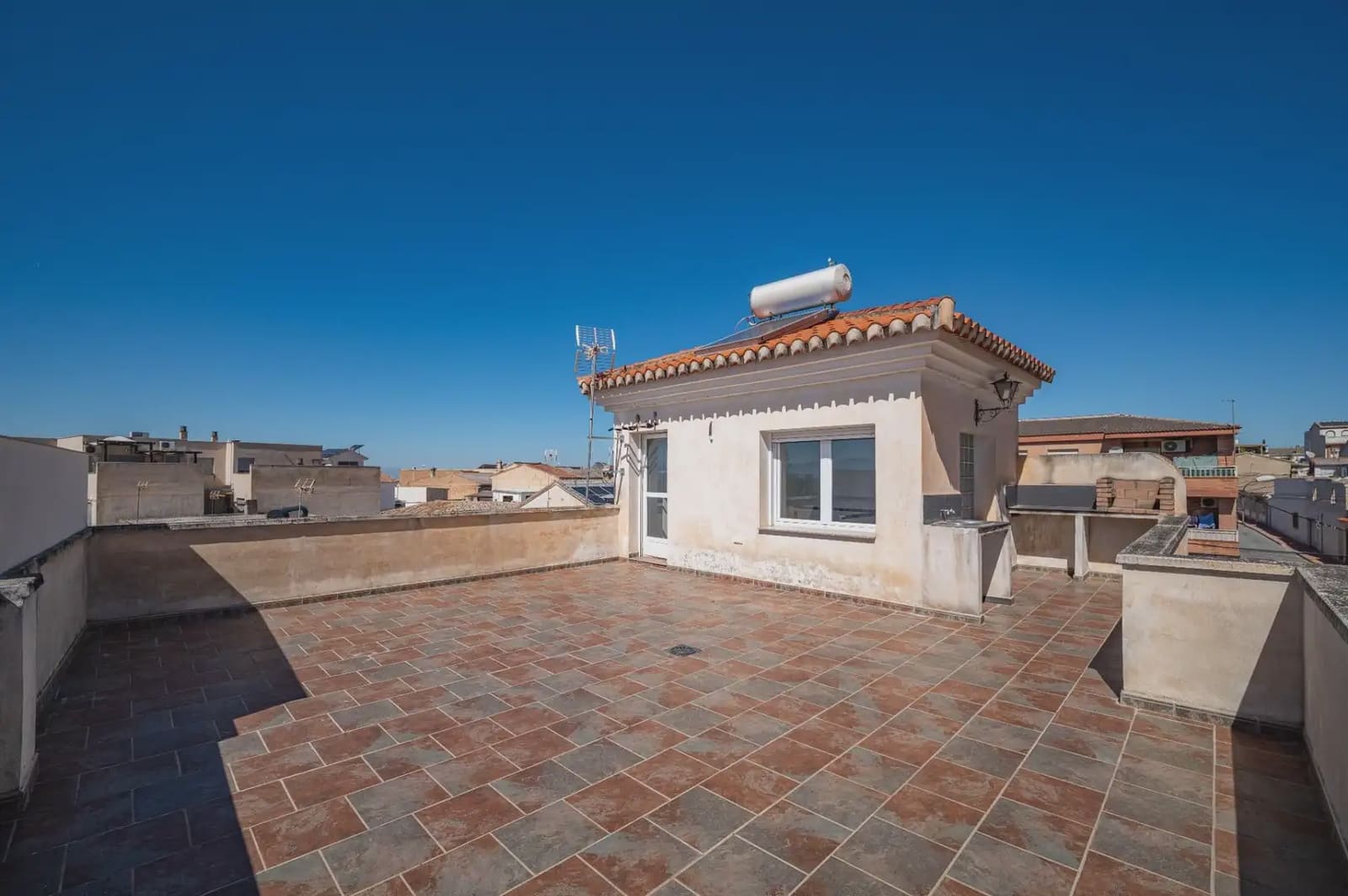3 quarto Casa em Banda para venda em Peligros com garagem - 259 900 € (Ref: 9877547)