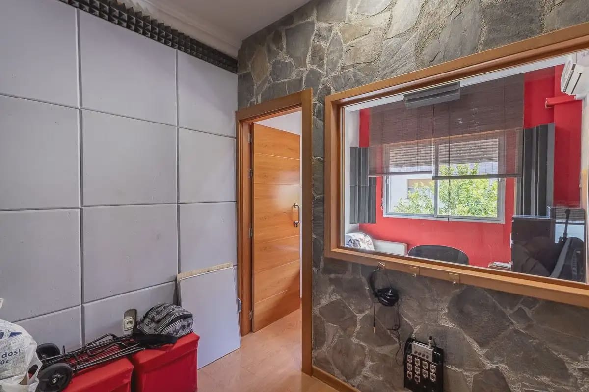 4 slaapkamer Huis te koop in Pinos Puente met garage - € 159.900 (Ref: 9877549)