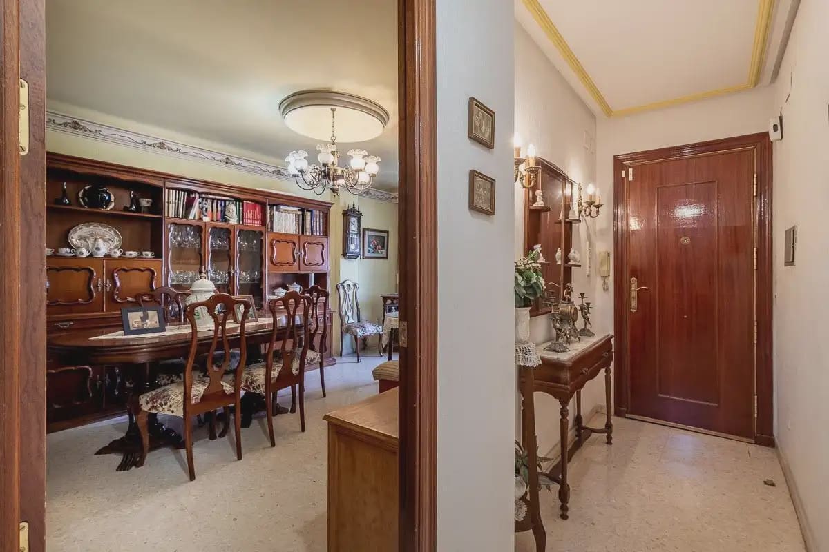 4 slaapkamer Huis te koop in Pinos Puente met garage - € 159.900 (Ref: 9877549)