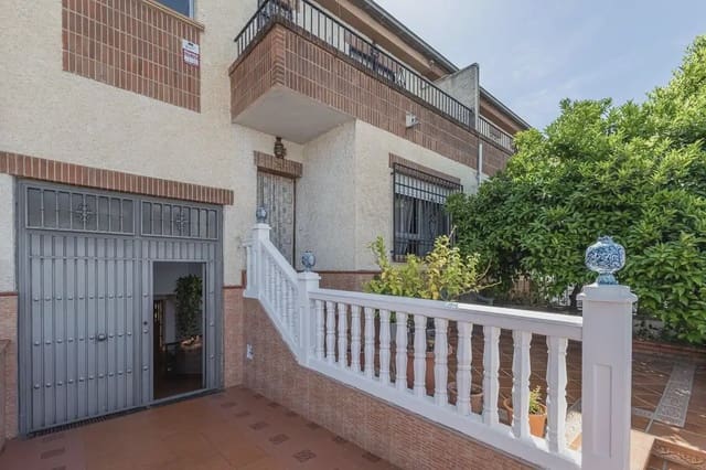 4 slaapkamer Huis te koop in Pinos Puente met garage - € 159.900 (Ref: 9877549)