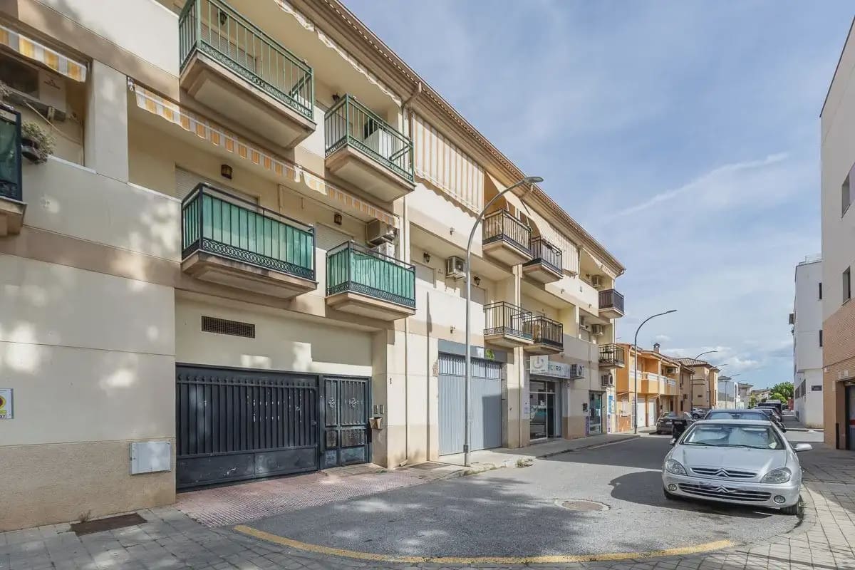 3 bedroom Flat for sale in Santa Fe with garage - € 162,500 (Ref: 9877611)