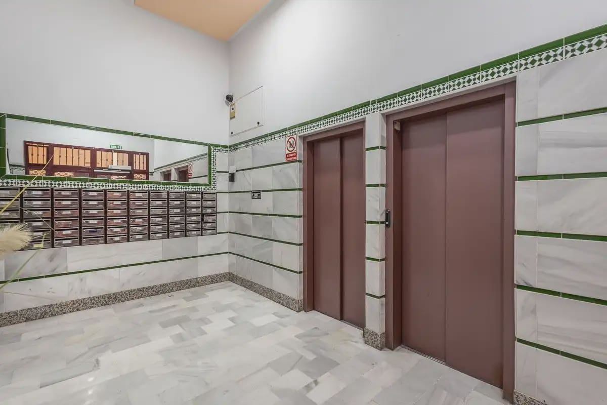 2 makuuhuone Asunto myytävänä paikassa Albolote mukana 
autotalli - 188 000 € (Ref: 9879691)