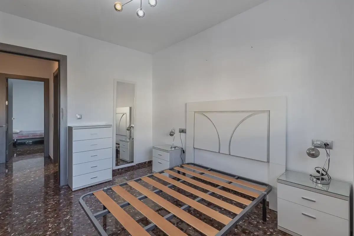 2 makuuhuone Asunto myytävänä paikassa Albolote mukana 
autotalli - 188 000 € (Ref: 9879691)