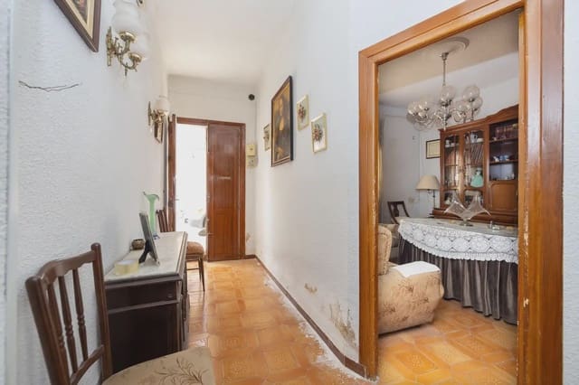 3 makuuhuone Omakotitalo myytävänä paikassa Cerrillo de Maracena - Periodistas, Granada kaupunki - 145 000 € (Ref: 9880478)