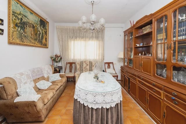 3 makuuhuone Omakotitalo myytävänä paikassa Cerrillo de Maracena - Periodistas, Granada kaupunki - 145 000 € (Ref: 9880478)
