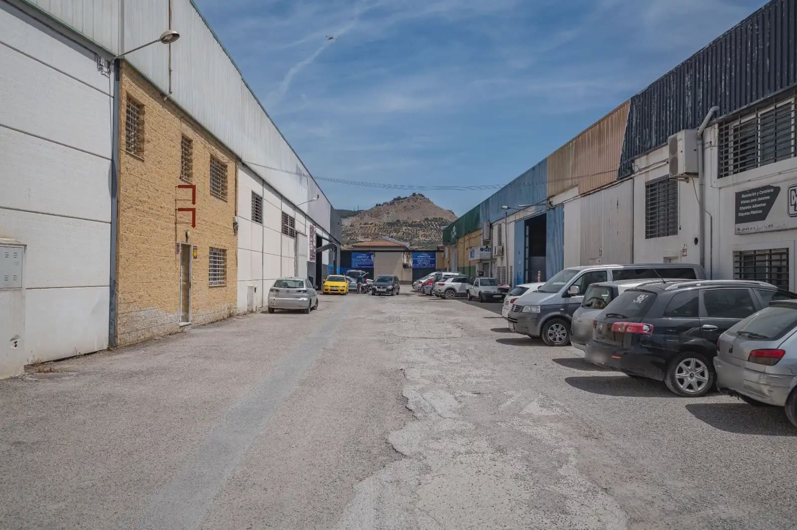 Commercieel te koop in Atarfe - € 119.900 (Ref: 9883572)
